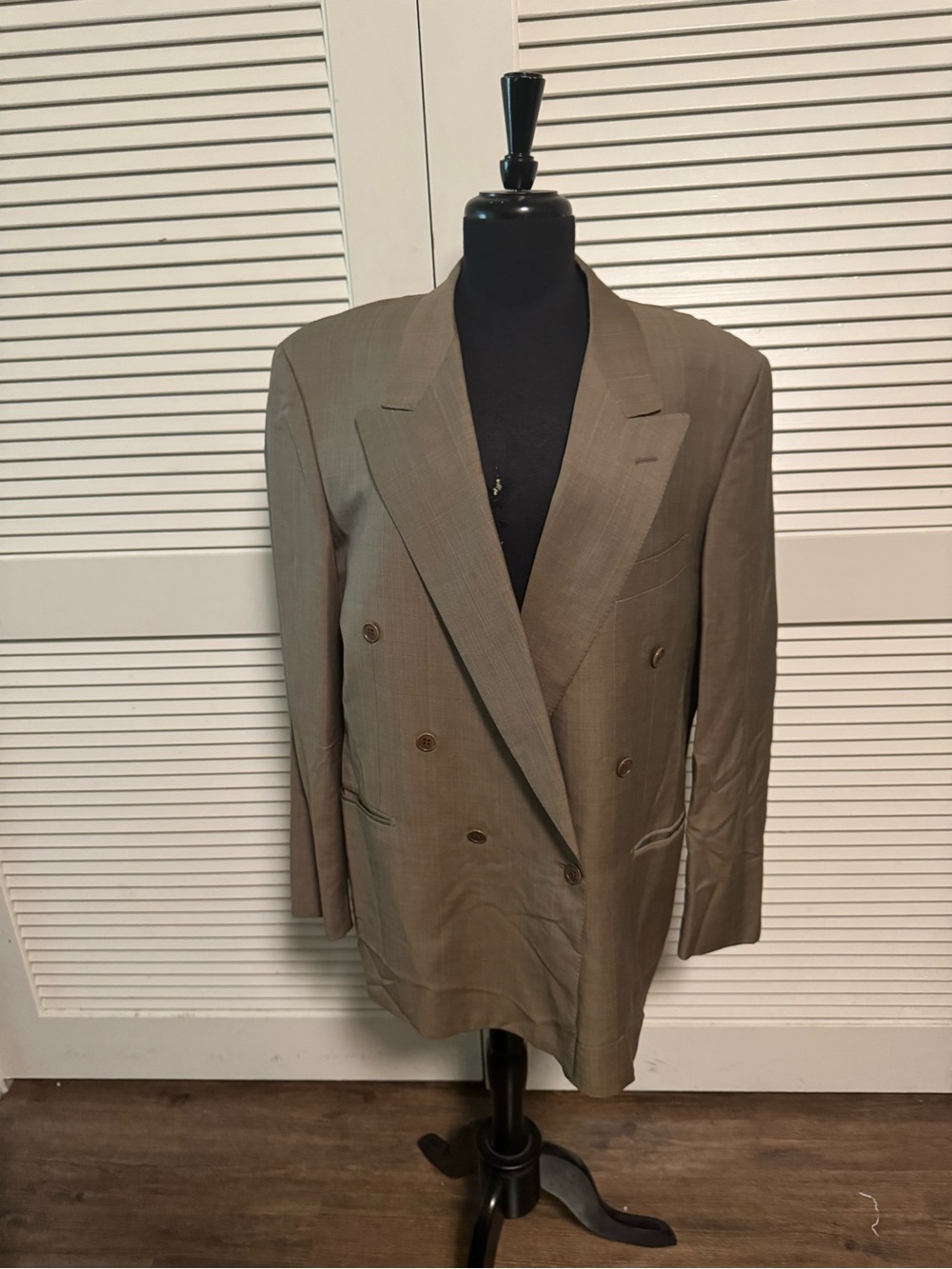 Men's Double-Breasted Taupe Blazer - Tailored Peak Lapel